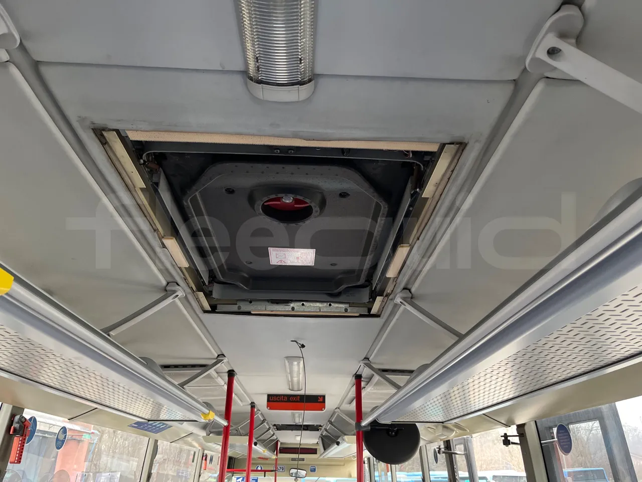 Mercedes-Benz Integro E5 4 - Euro5 - 220kW - 12.140mt - roof hatch 2