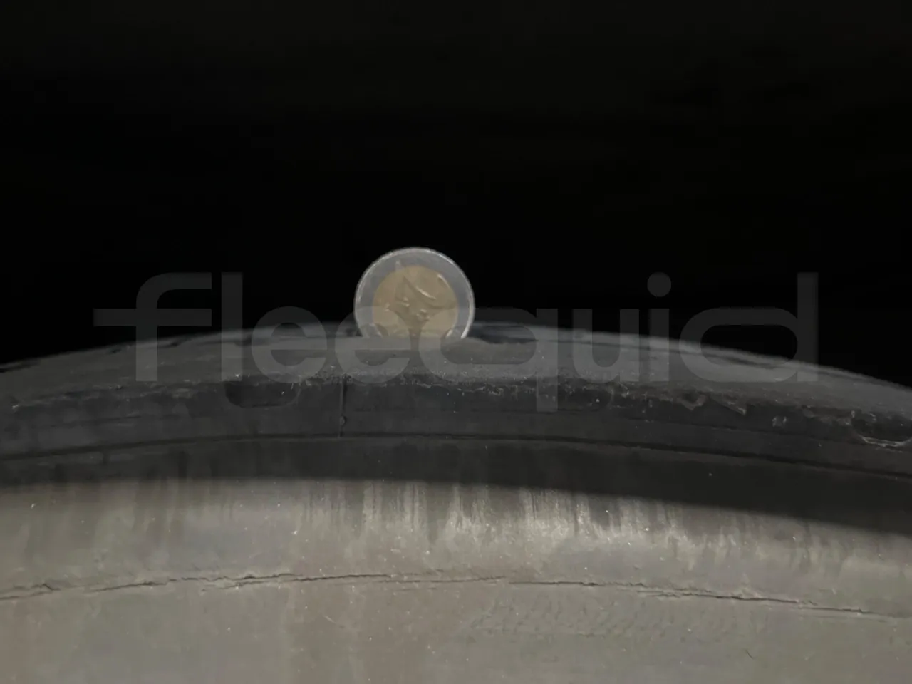 Mercedes-Benz Integro E5 4 - Euro5 - 220kW - 12.140mt - tread condition front tires left