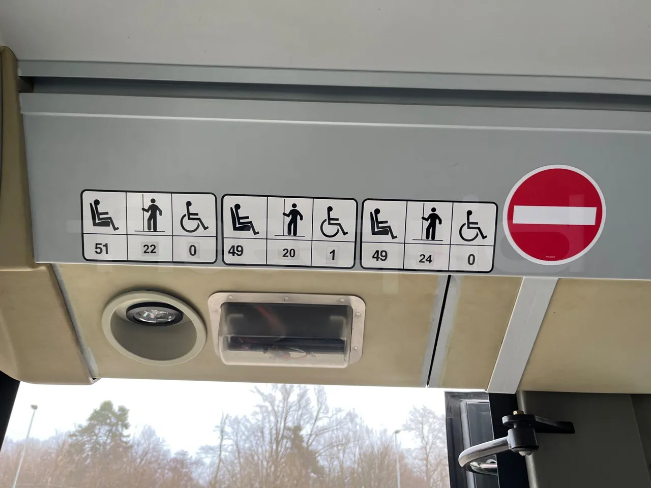 Mercedes-Benz Integro E5 4 - Euro5 - 220kW - 12.140mt - seat plate photo