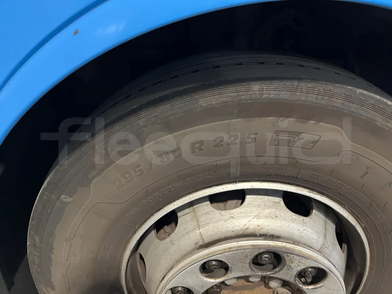 Mercedes-Benz Integro E5 4 - Euro5 - 220kW - 12.140mt - front left tire measurements
