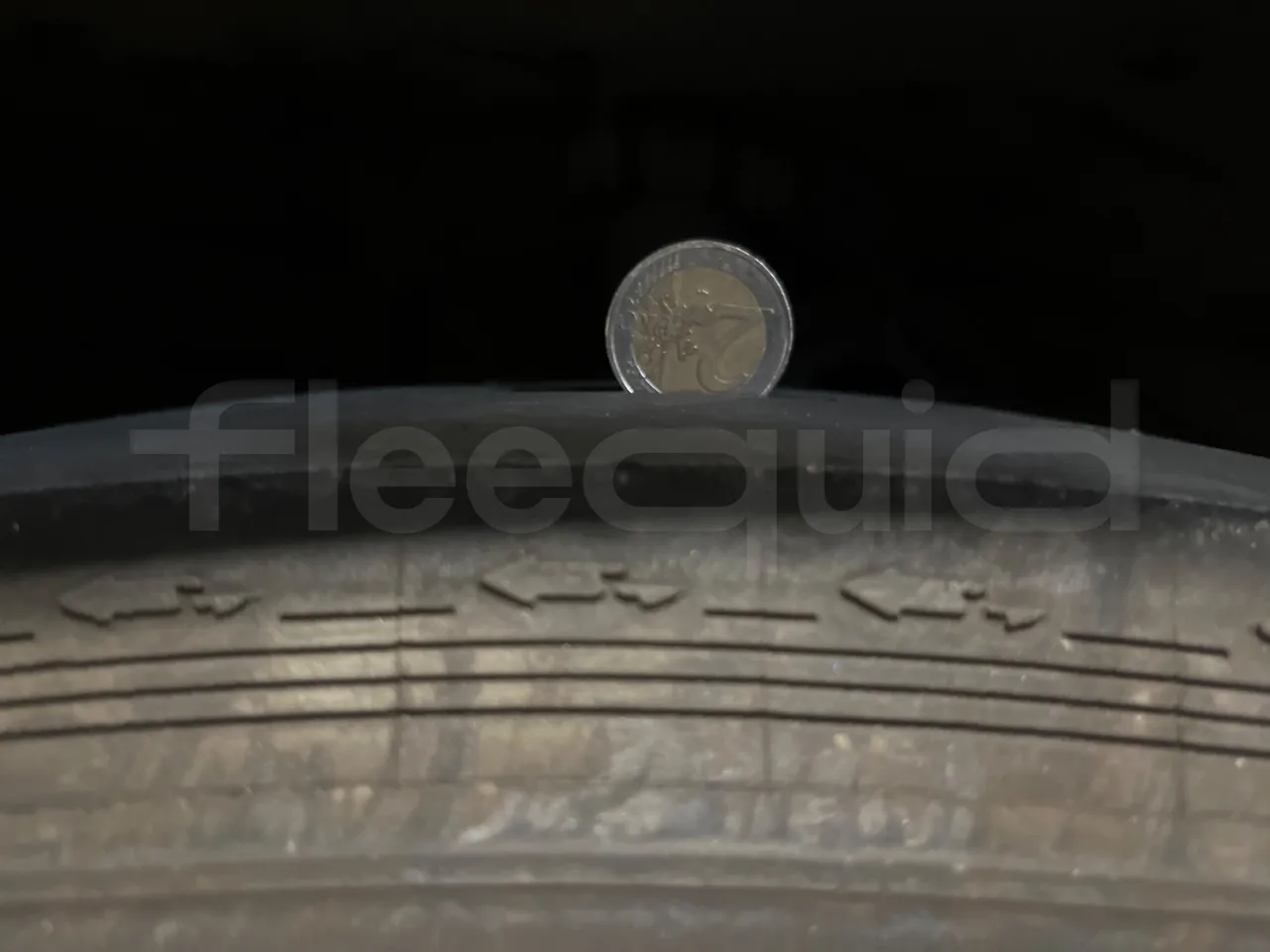 Mercedes-Benz Integro E5 4 - Euro5 - 220kW - 12.140mt - rear left tire photo