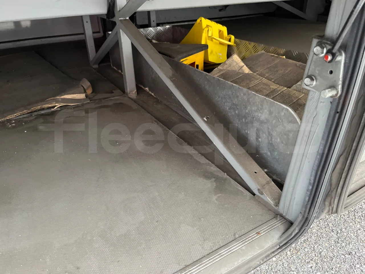 Mercedes-Benz Integro E5 4 - Euro5 - 220kW - 12.140mt - under carpet photo