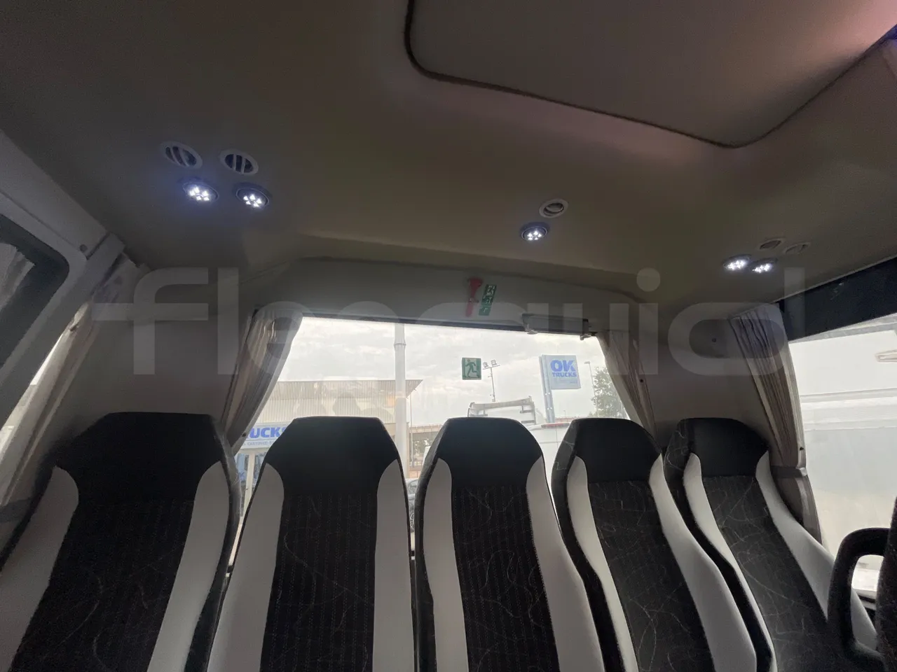 Iveco Indcar WingWGIVMY11 - EUR6 - 152kW - 7.995m - jack and driver keys