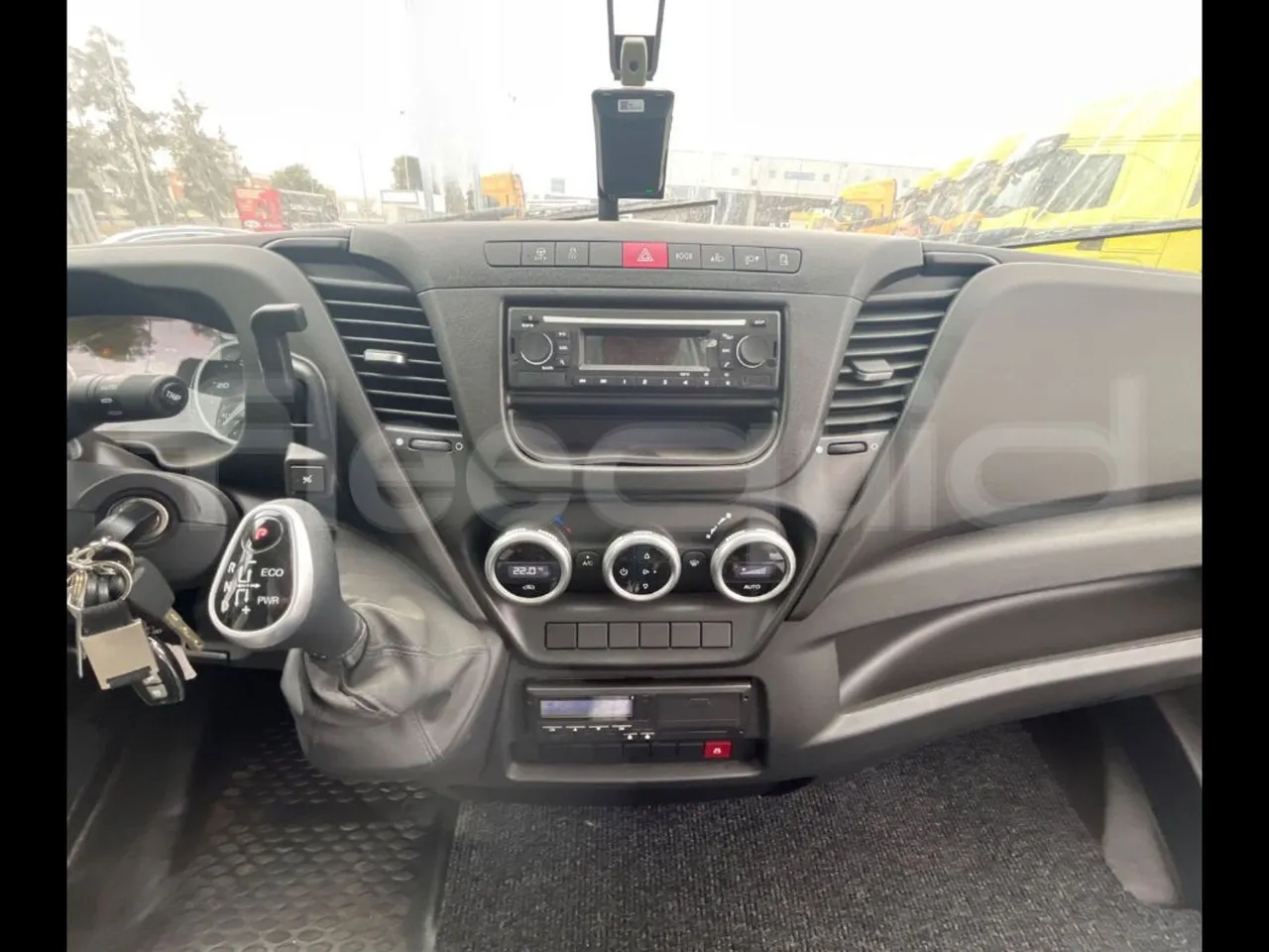 Iveco Indcar WingWGIVMY11 - EUR6 - 152kW - 7.995m - radio accessories photo