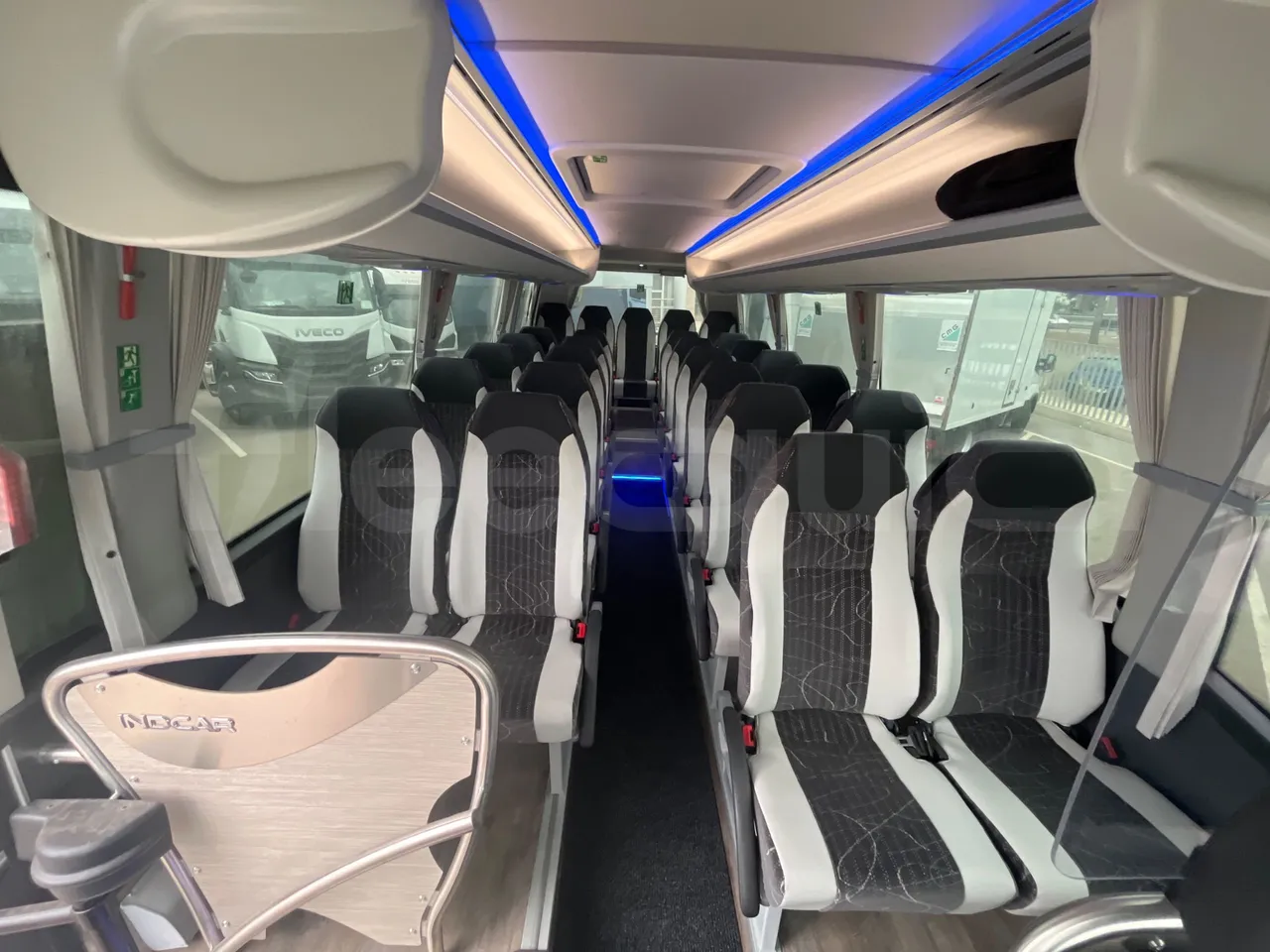 Iveco Indcar WingWGIVMY11 - EUR6 - 152kW - 7.995m - interior reverse seats driver height