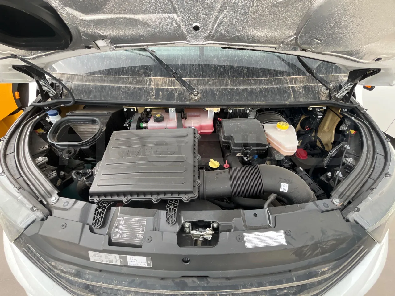 Iveco Indcar WingWGIVMY11 - EUR6 - 152kW - 7.995m - rear hatch open