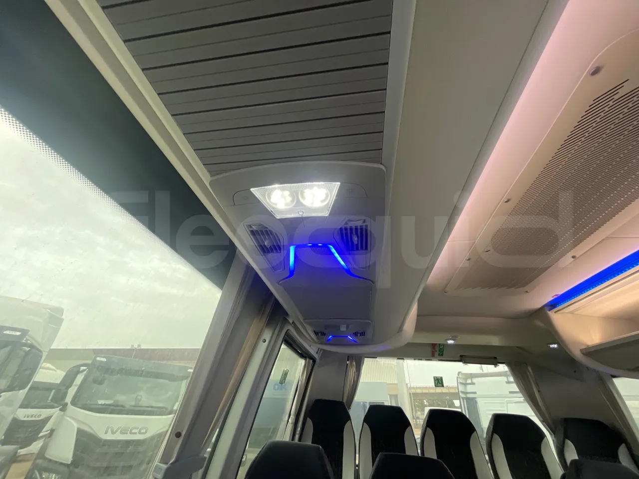 Iveco Indcar WingWGIVMY11 - EUR6 - 152kW - 7.995m - turntable internal (18m)