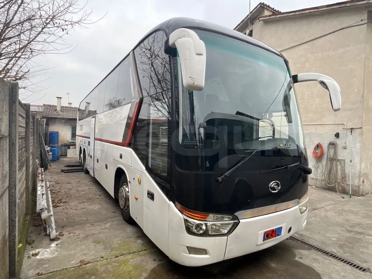 King Long XMQ6130Y 3AL 1AA1A XMQ6130Y 3AL 1AA1A - Euro5 - 287kW - 12.990mt - 3/4 front right doors