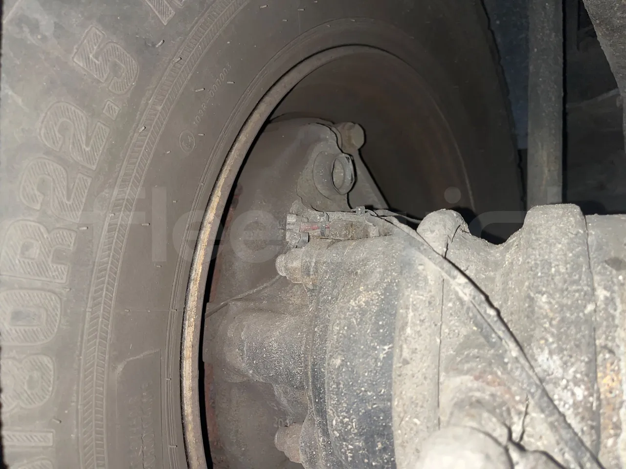 King Long XMQ6130Y 3AL 1AA1A XMQ6130Y 3AL 1AA1A - Euro5 - 287kW - 12.990mt - axle 2 caliper brakes left