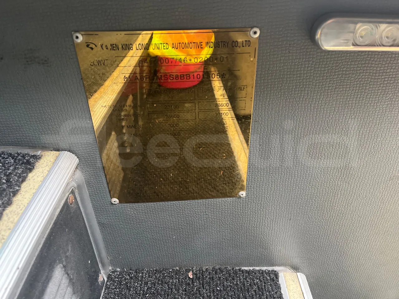 King Long XMQ6130Y 3AL 1AA1A XMQ6130Y 3AL 1AA1A - Euro5 - 287kW - 12.990mt - chassis VIN photo