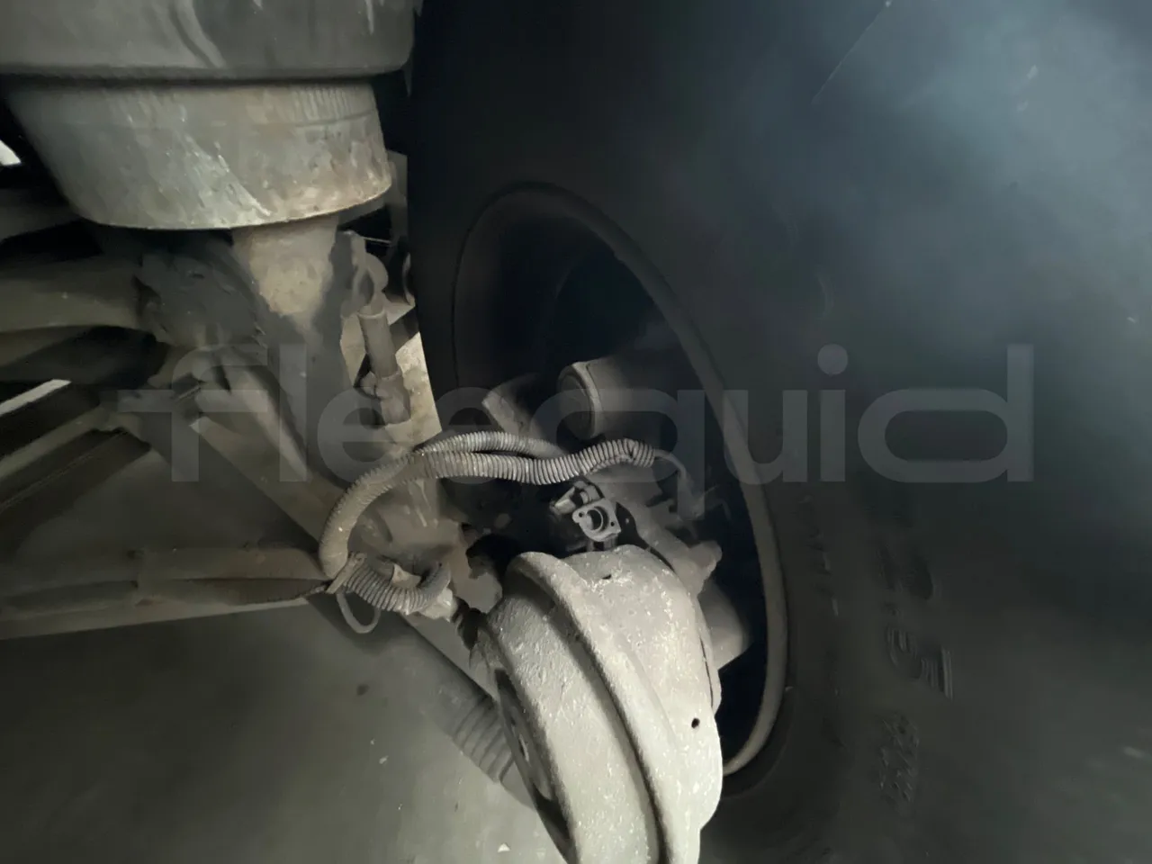 King Long XMQ6130Y 3AL 1AA1A XMQ6130Y 3AL 1AA1A - Euro5 - 287kW - 12.990mt - front brake calipers left