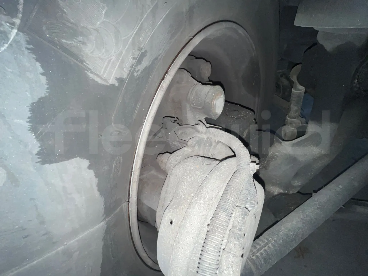 King Long XMQ6130Y 3AL 1AA1A XMQ6130Y 3AL 1AA1A - Euro5 - 287kW - 12.990mt - front brake calipers right