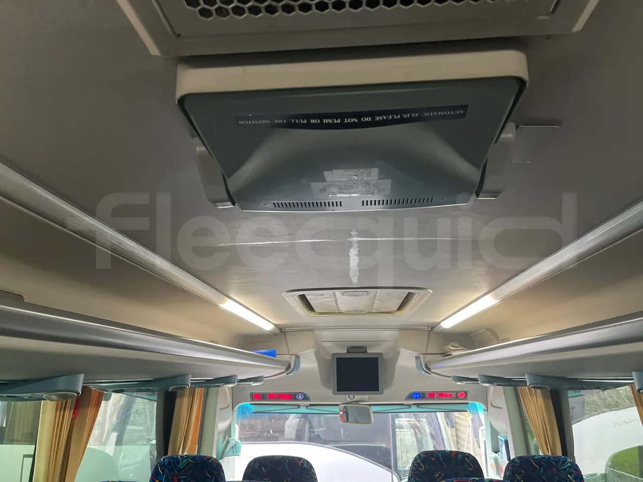 King Long XMQ6130Y 3AL 1AA1A XMQ6130Y 3AL 1AA1A - Euro5 - 287kW - 12.990mt - monitor detail photo