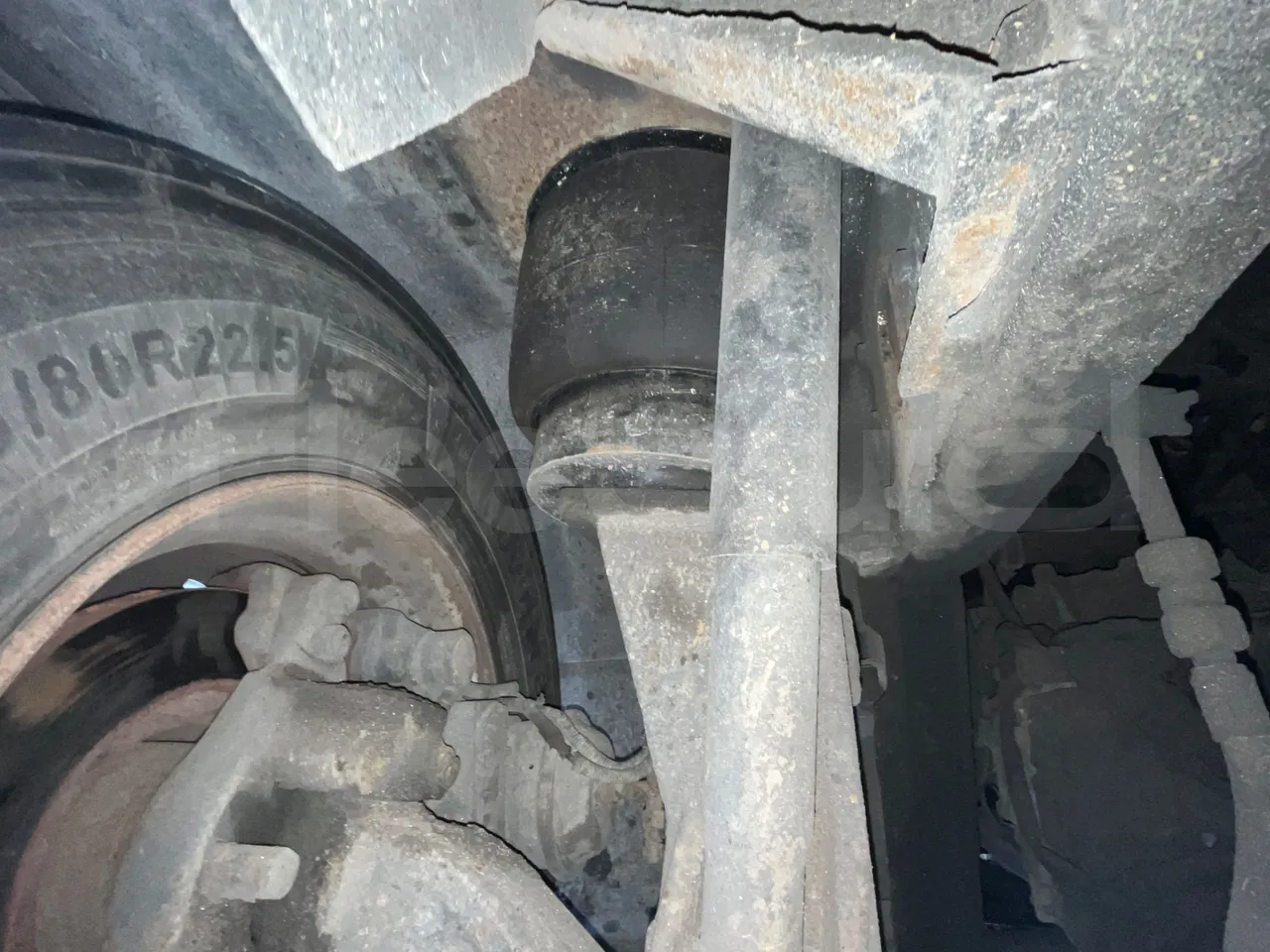 King Long XMQ6130Y 3AL 1AA1A XMQ6130Y 3AL 1AA1A - Euro5 - 287kW - 12.990mt - axle 3 air springs 1 right