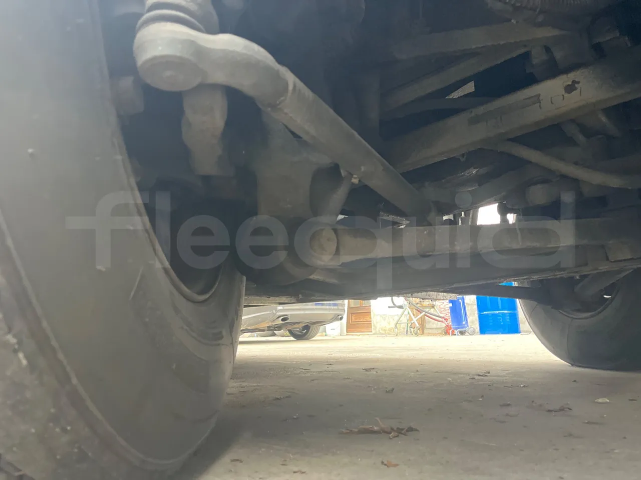 King Long XMQ6130Y 3AL 1AA1A XMQ6130Y 3AL 1AA1A - Euro5 - 287kW - 12.990mt - front axle right side