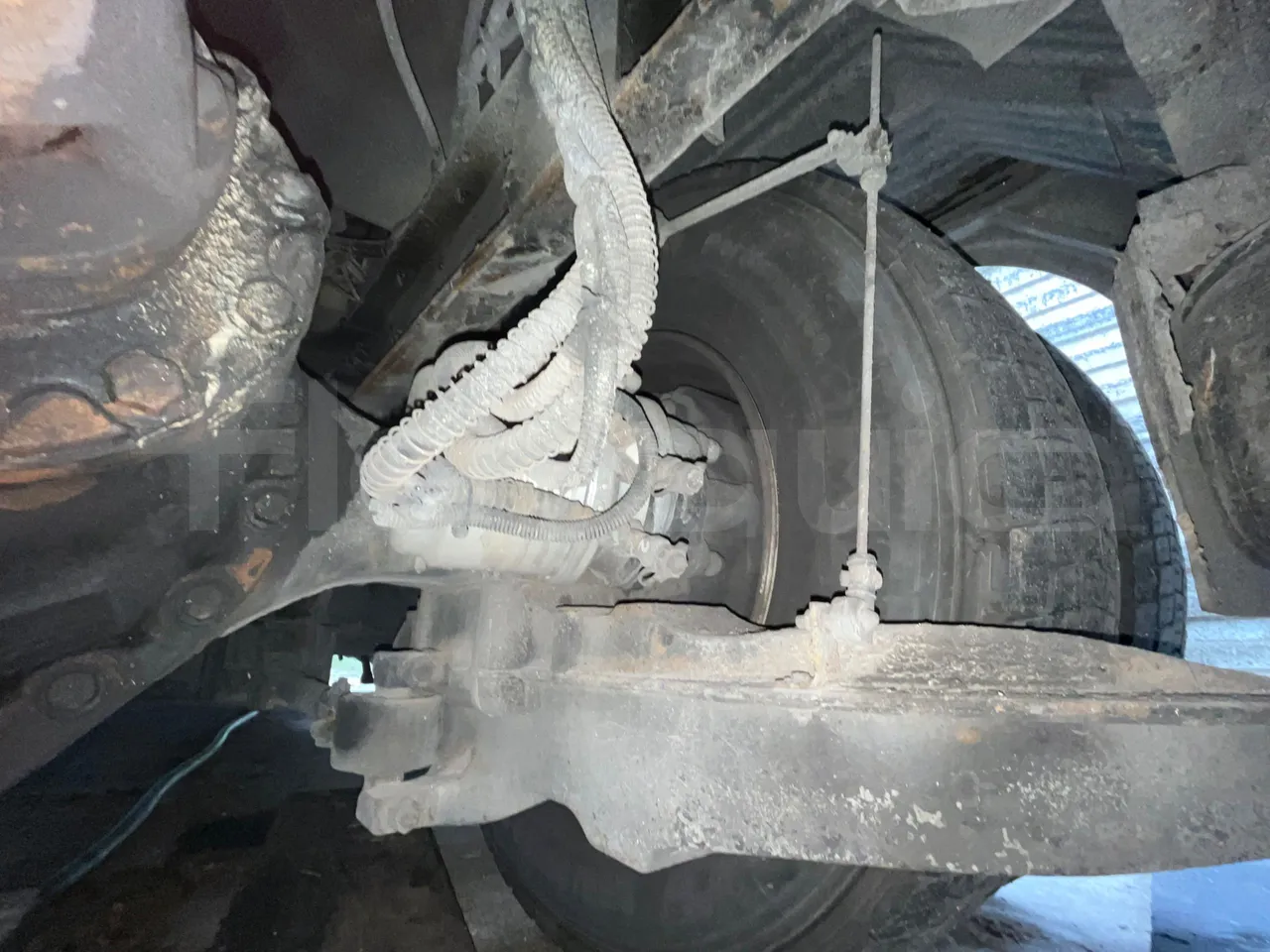 King Long XMQ6130Y 3AL 1AA1A XMQ6130Y 3AL 1AA1A - Euro5 - 287kW - 12.990mt - axle 3 right side