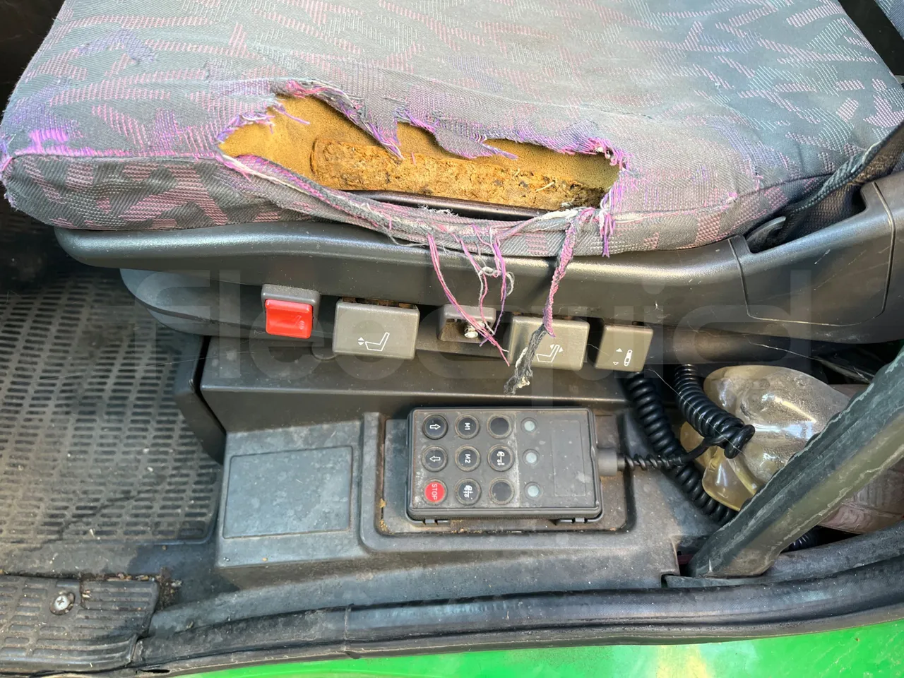 Iveco Magirus 260E27 75 - Euro2 - 200kW - 9.160mt - command unit indicators