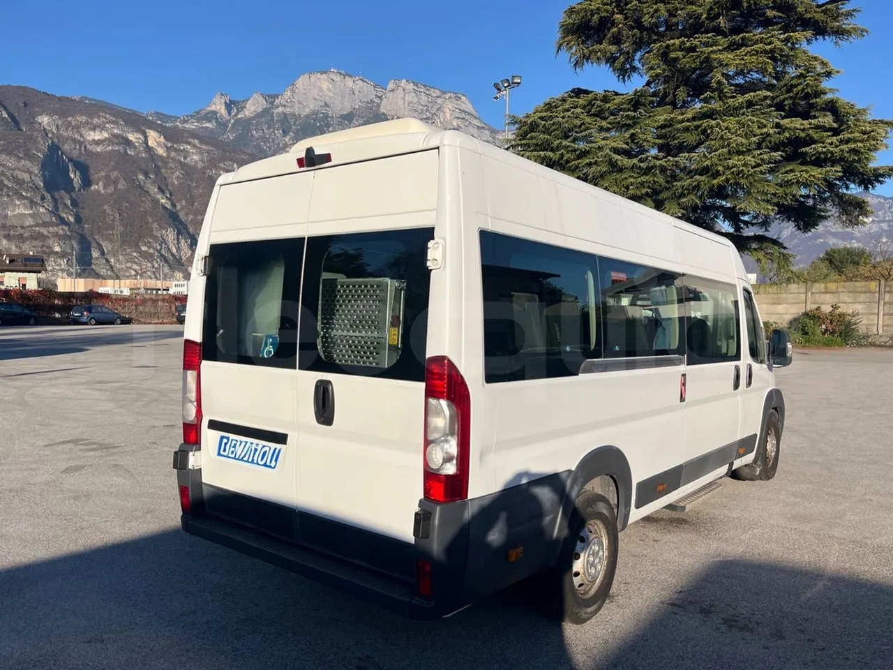 Citroën Jumper Y - EUR5 - 115kW - 6.363m - 3/4 left rear side