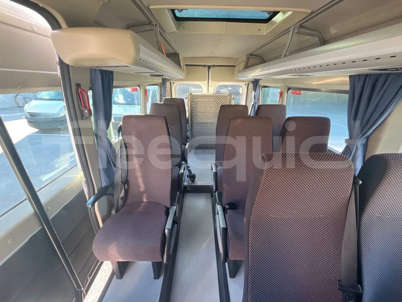 Citroën Jumper Y - EUR5 - 115kW - 6.363m - interior reverse seats driver height