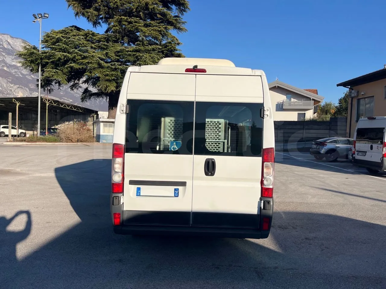 Citroën Jumper Y - EUR5 - 115kW - 6.363m - rear hatch closed