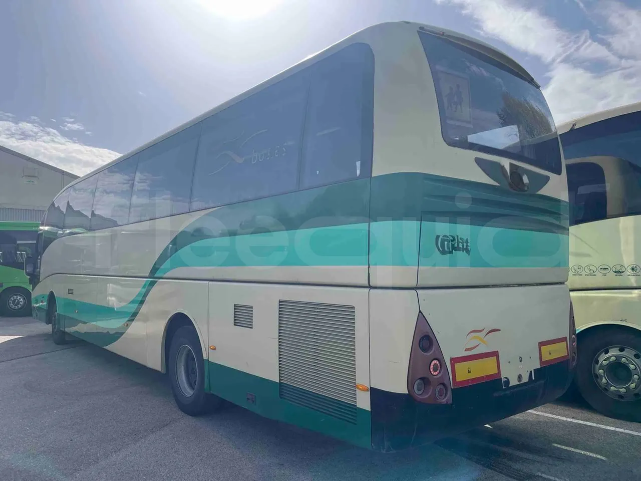 Mercedes-Benz Sunsundegui - 3/4 left rear side