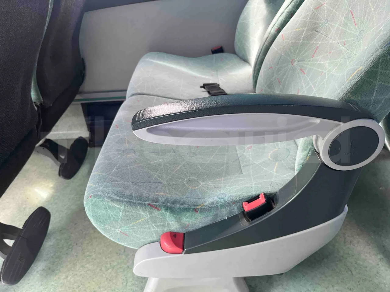 Mercedes-Benz Sunsundegui - armrest detail photo