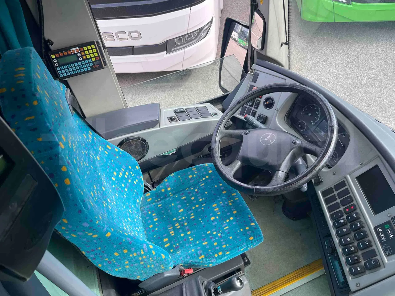 Mercedes-Benz Sunsundegui - driver's seat photo