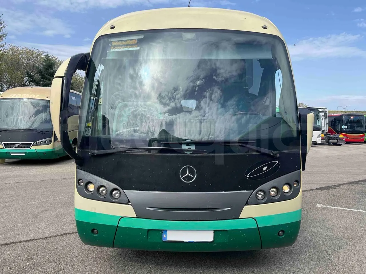 Mercedes-Benz Sunsundegui - front photo
