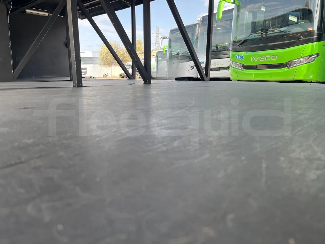 Mercedes-Benz Sunsundegui - under carpet photo