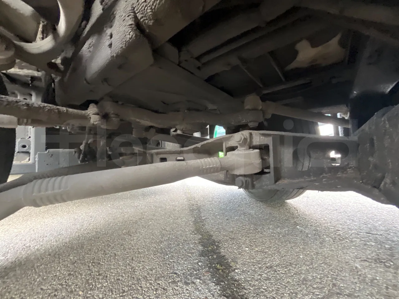Mercedes-Benz Sunsundegui - front axle central