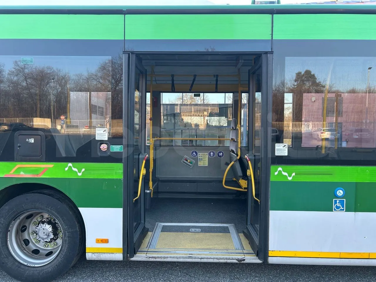 Mercedes-Benz O 530 G- 3P - Euro5 - 260kW - 17.940mt - front door 2 open