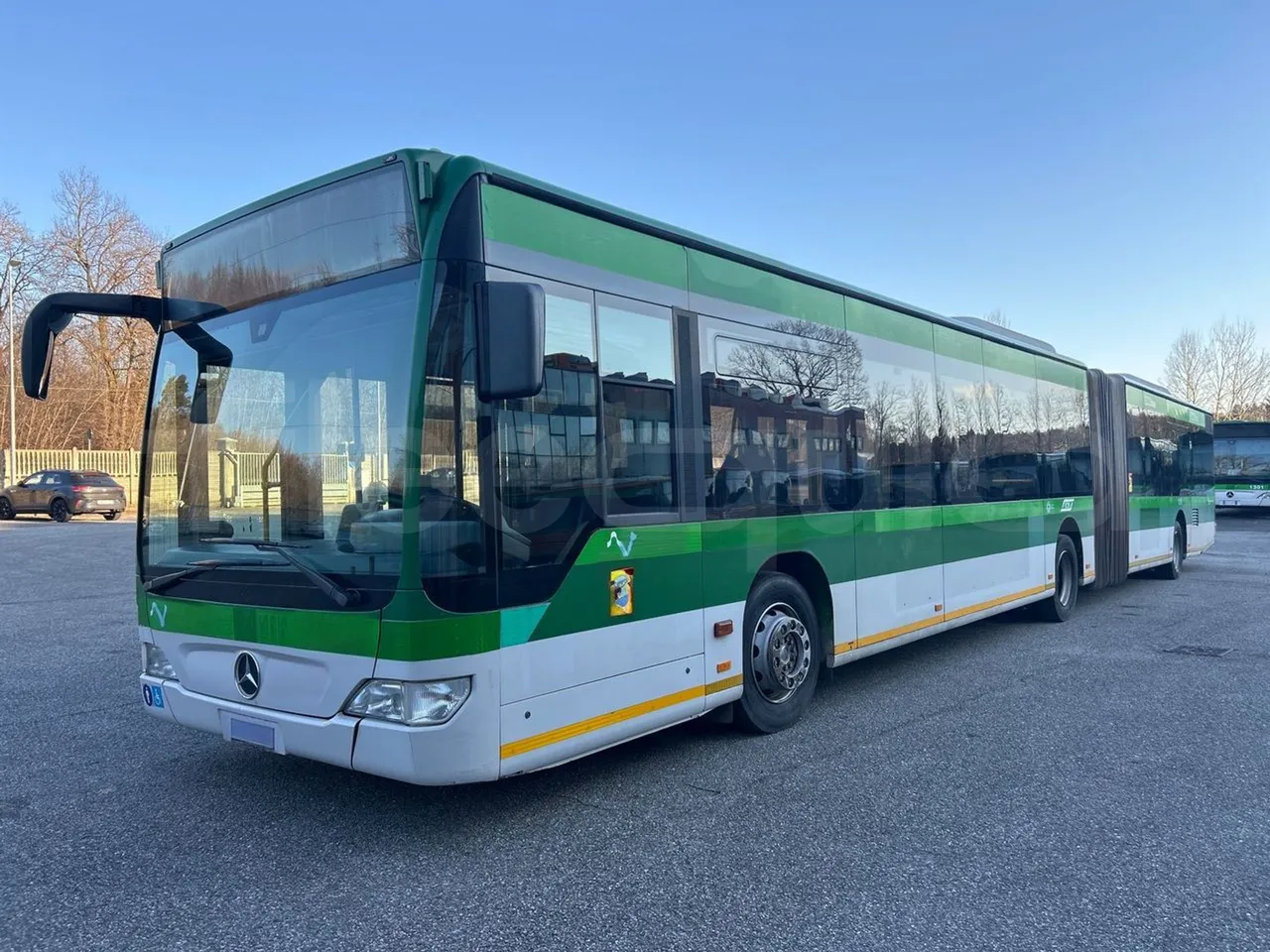 Mercedes-Benz O 530 G- 3P - Euro5 - 260kW - 17.940mt - 3/4 front left