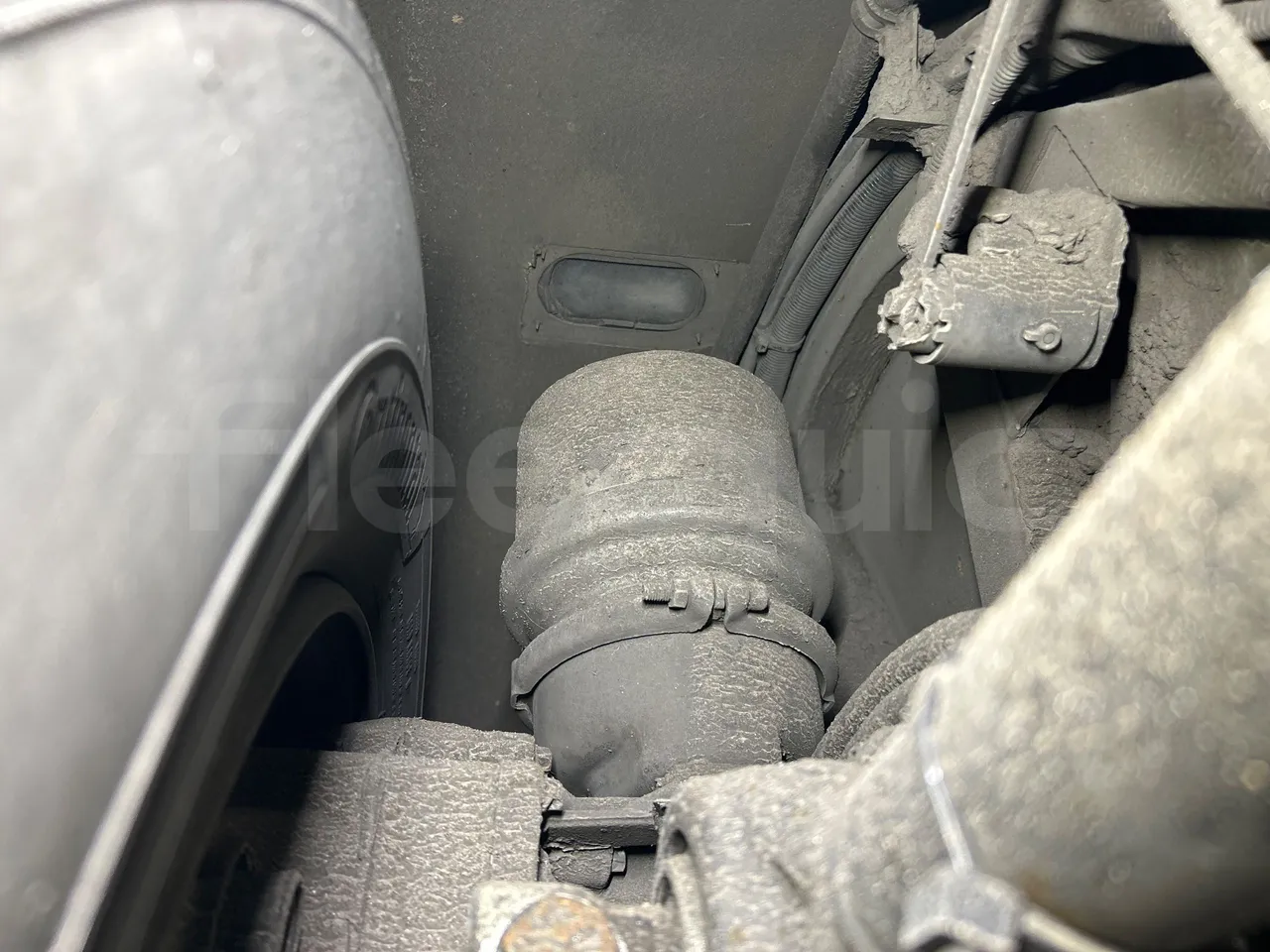 Mercedes-Benz O 530 G- 3P - Euro5 - 260kW - 17.940mt - axel 3 caliper brakes right