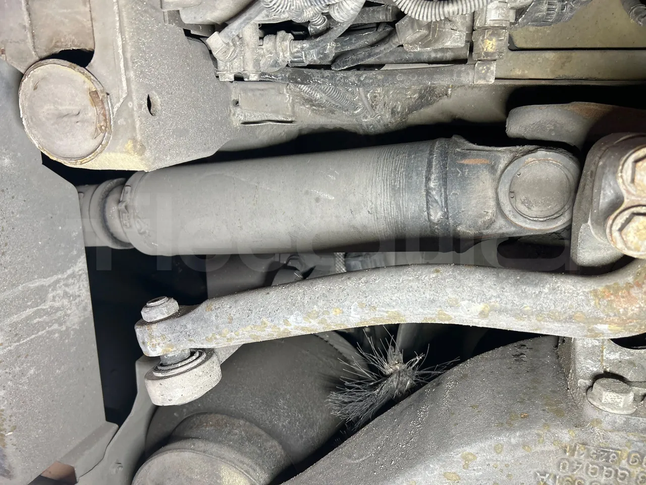 Mercedes-Benz O 530 G- 3P - Euro5 - 260kW - 17.940mt - driveshaft photo