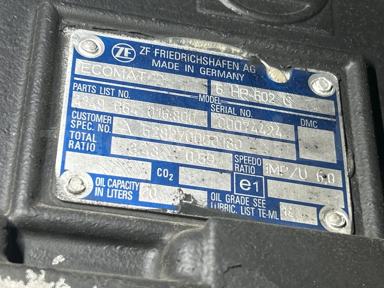 Mercedes-Benz O 530 G- 3P - Euro5 - 260kW - 17.940mt - gearbox plate photo