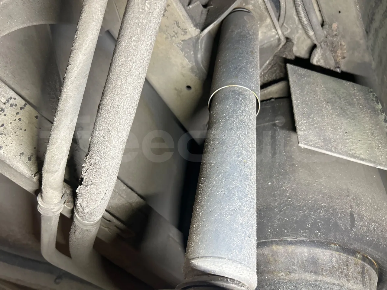 Mercedes-Benz O 530 G- 3P - Euro5 - 260kW - 17.940mt - axle 2 shock absorbers 1 left