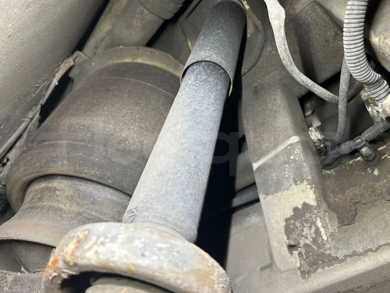 Mercedes-Benz O 530 G- 3P - Euro5 - 260kW - 17.940mt - axle 2 shock absorbers 2 left