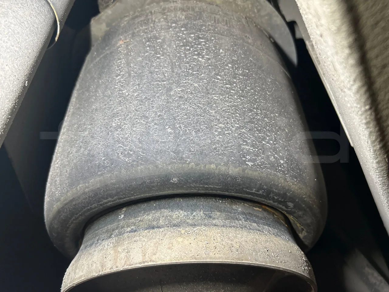 Mercedes-Benz O 530 G- 3P - Euro5 - 260kW - 17.940mt - axle 2 shock absorbers 2 left