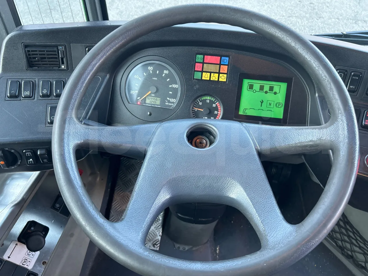 Mercedes-Benz O 530 G- 3P - Euro5 - 260kW - 17.940mt - steering wheel photo