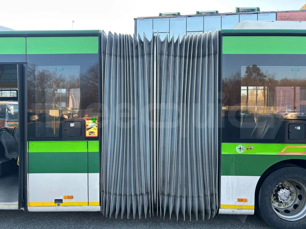 Mercedes-Benz O 530 G- 3P - Euro5 - 260kW - 17.940mt - turntable external (18m)