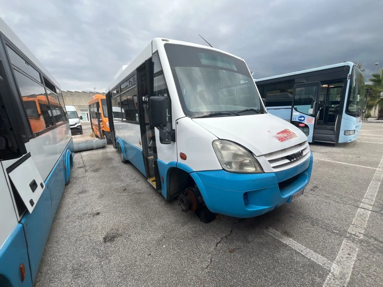Iveco Sitcar 65/CNG -EUR5 -100kW -7m - Base cover photo