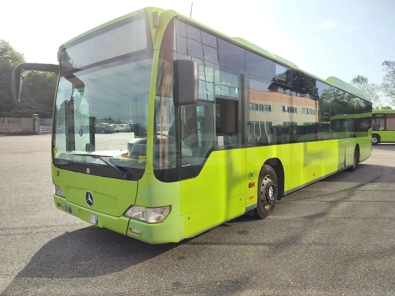 Mercedes-Benz Citaro O 530 LE - Euro5 - 220kW - 13.057mt - 3/4 front left