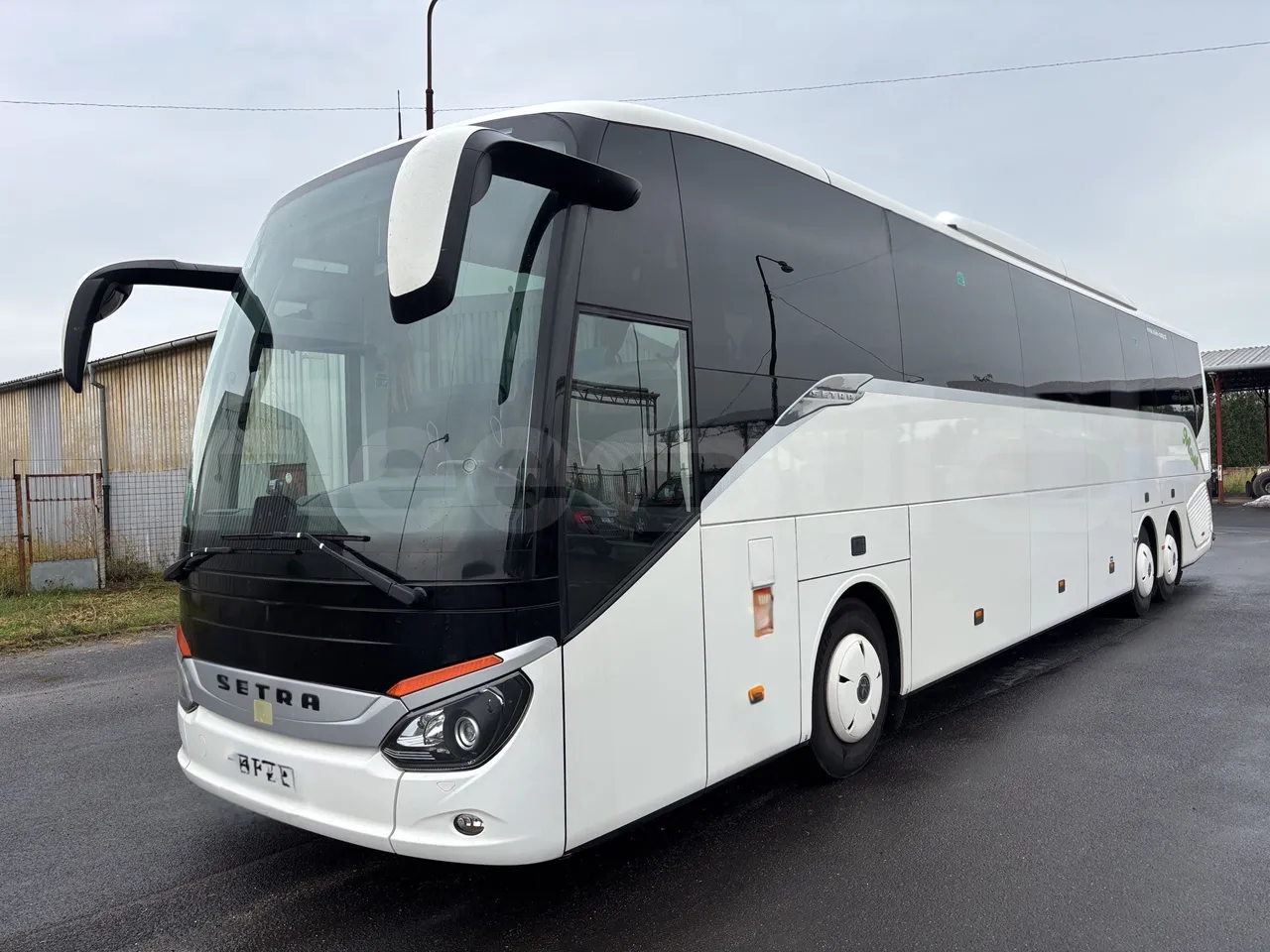 Setra S517 - 3/4 Front Left Side