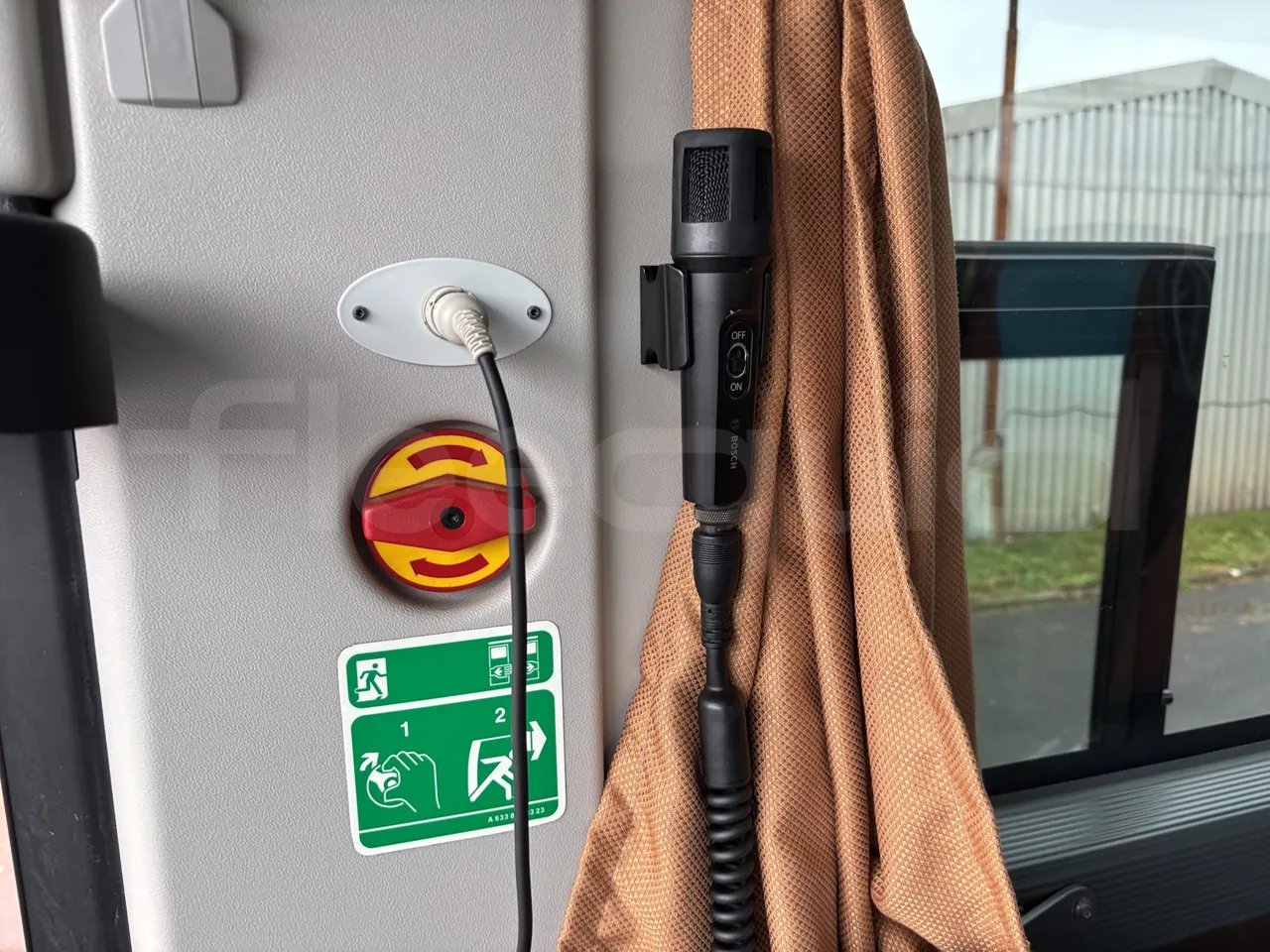 Setra S517 - Hostess Microphone