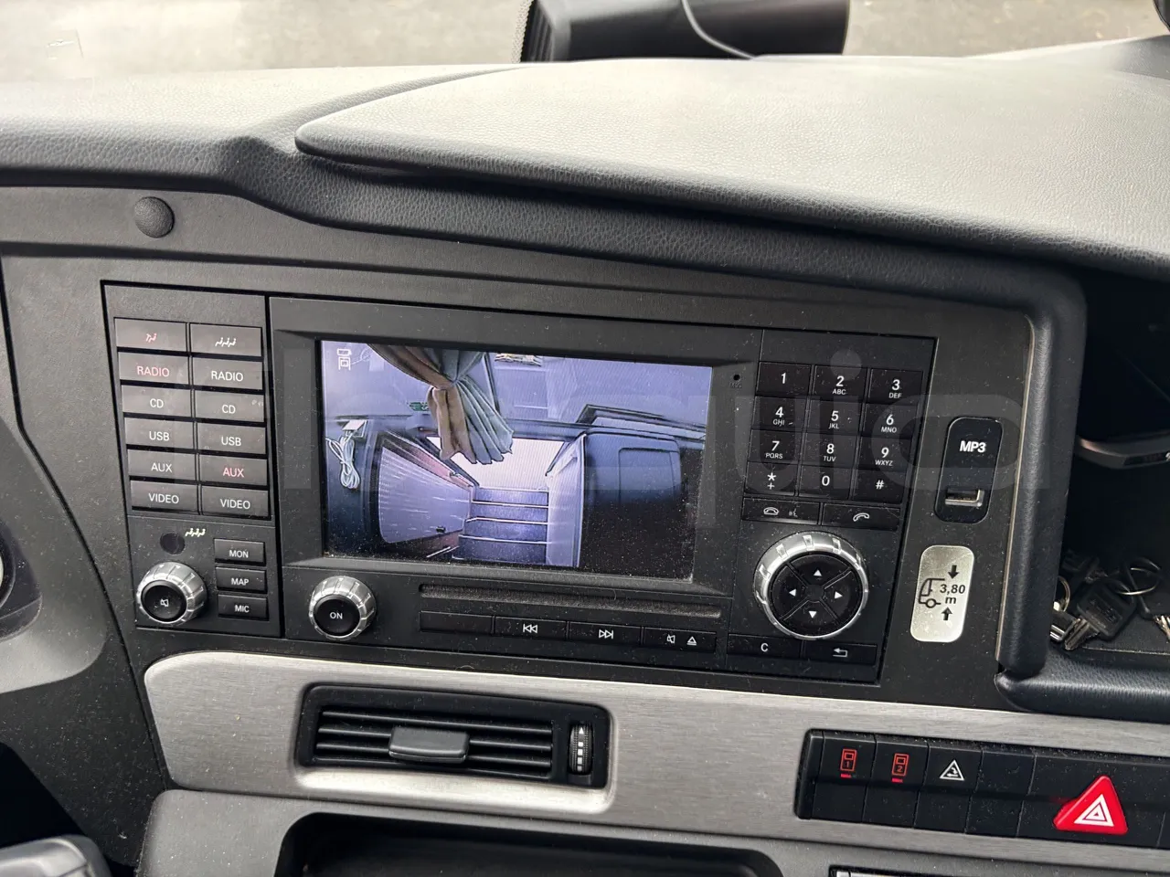 Setra S517 - Radio