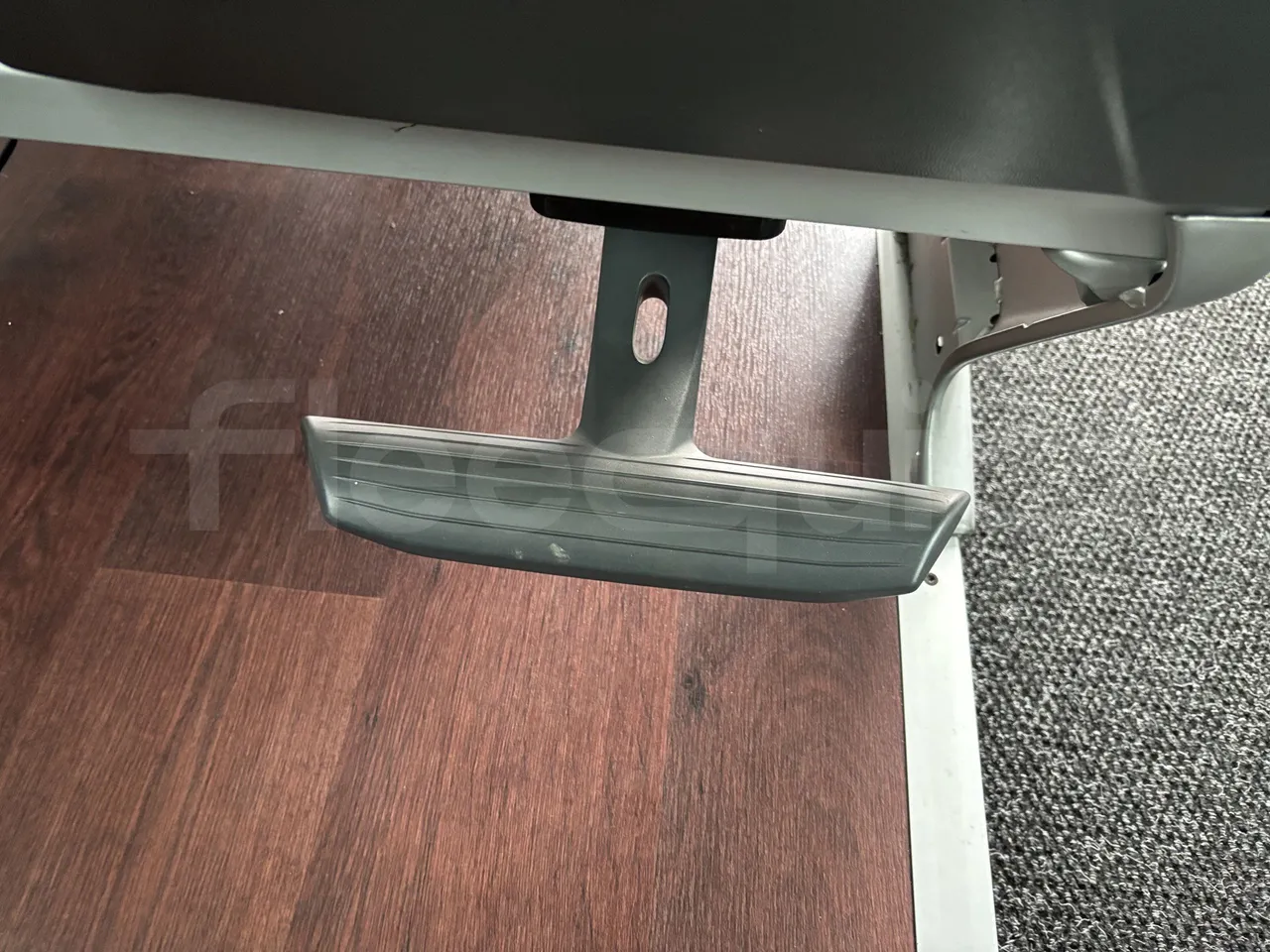 Setra S517 - Footrest
