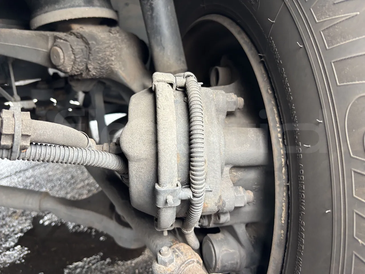 Setra S517 - First Axle Brake Calipers Left Side