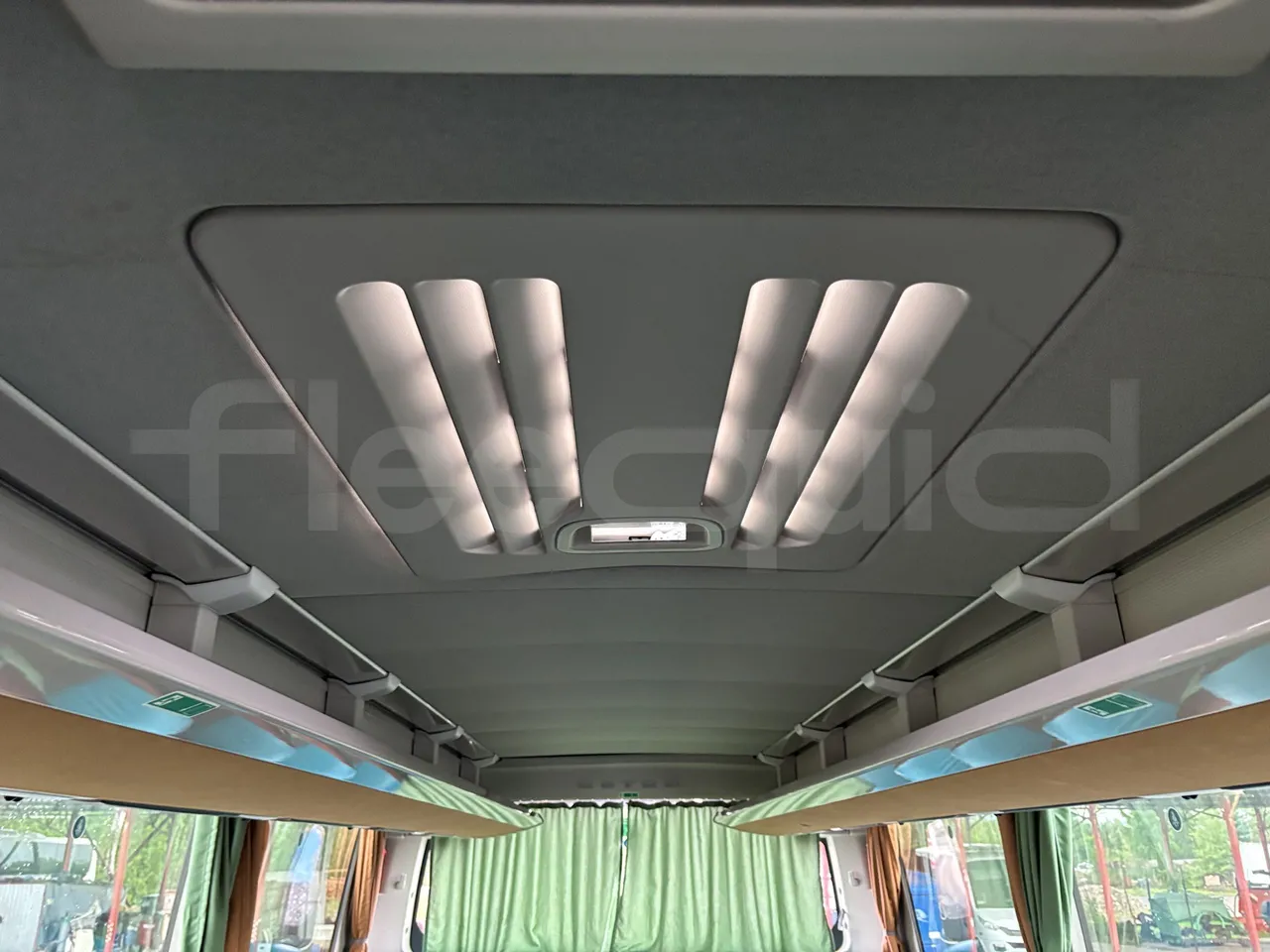 Setra S517 - Roof Hatch 2