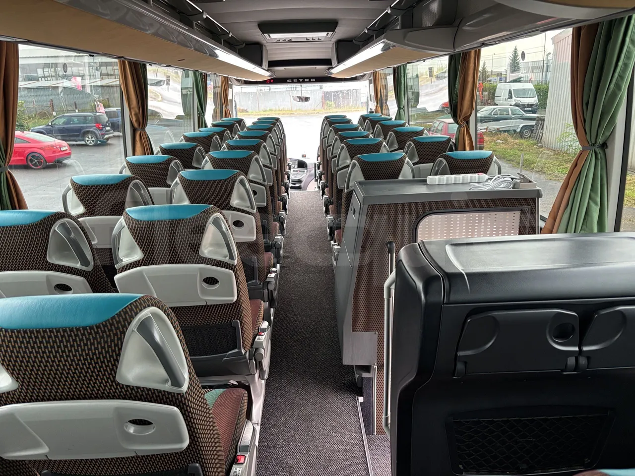 Setra S517 - Forward Seats From Middle Position