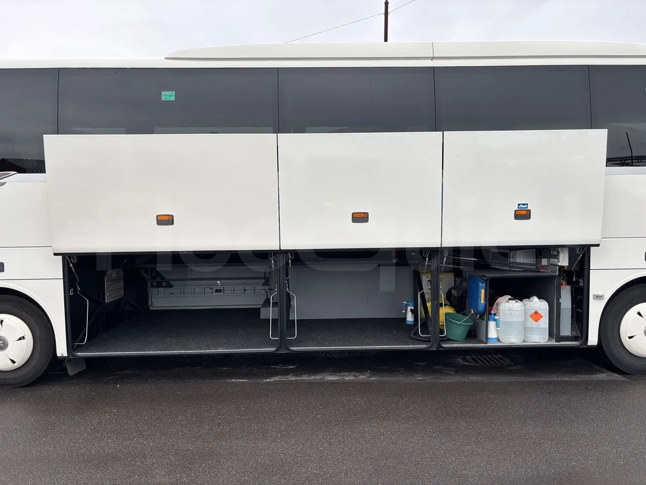 Setra S517 - Luggage Rack Left Side